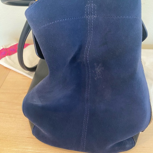 Tory Burch Half Moon Satchel/Shoulder Bag - Picture 12 of 12